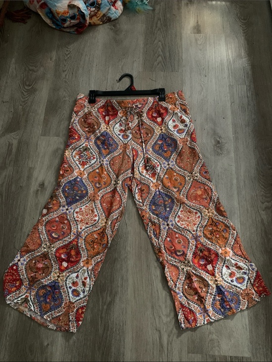 Christian Siriano Pants - Christian Siriano Multicolor Paisley Wide-Leg Crop Pants